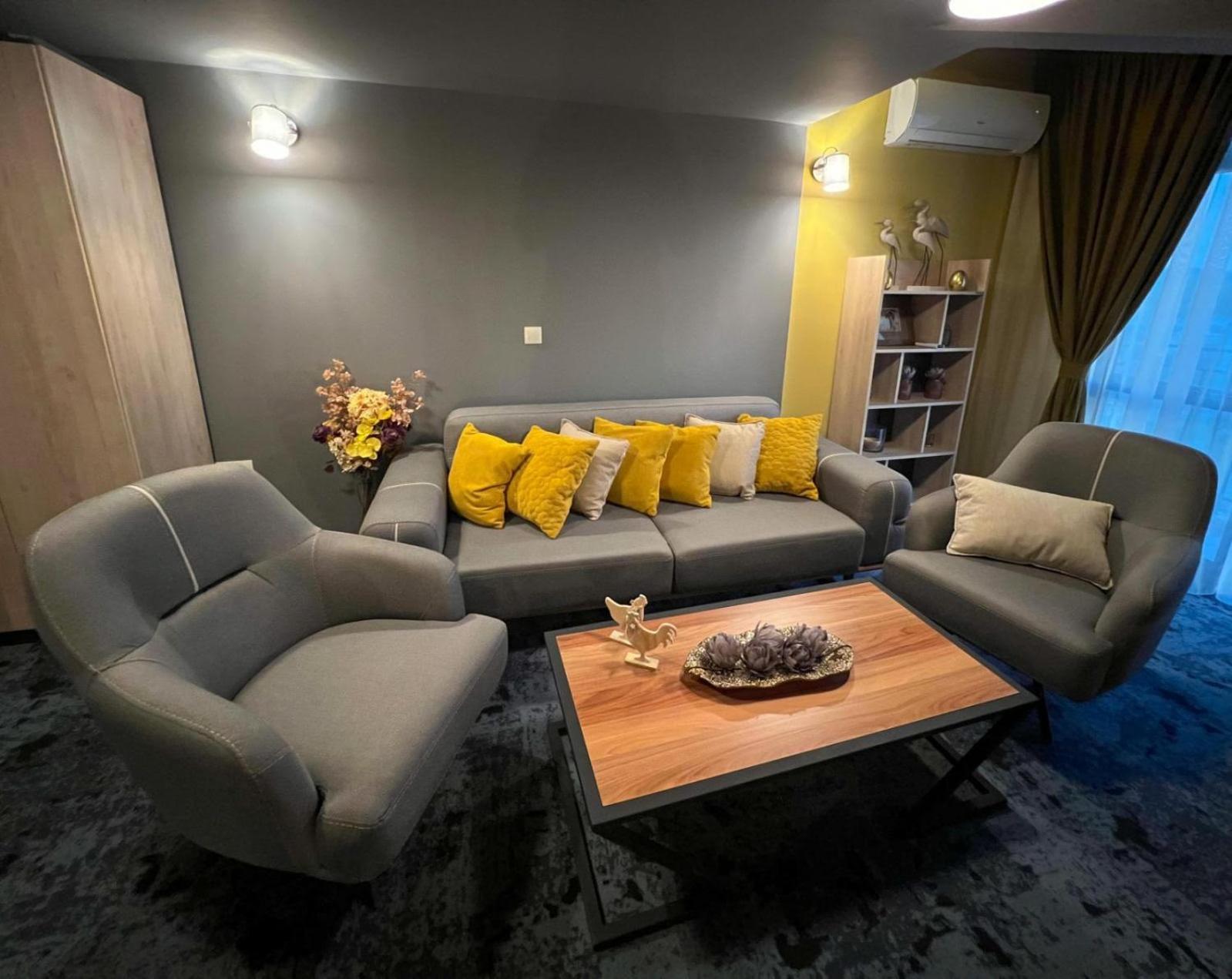 Pino - Villa, Casa, Cucina Е Terrazza アルベナ エクステリア 写真